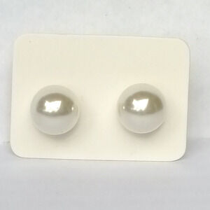 White Faux Pearls Earrings 3/$20 Sale New Faux Pearl Earrings Reduced Shipping